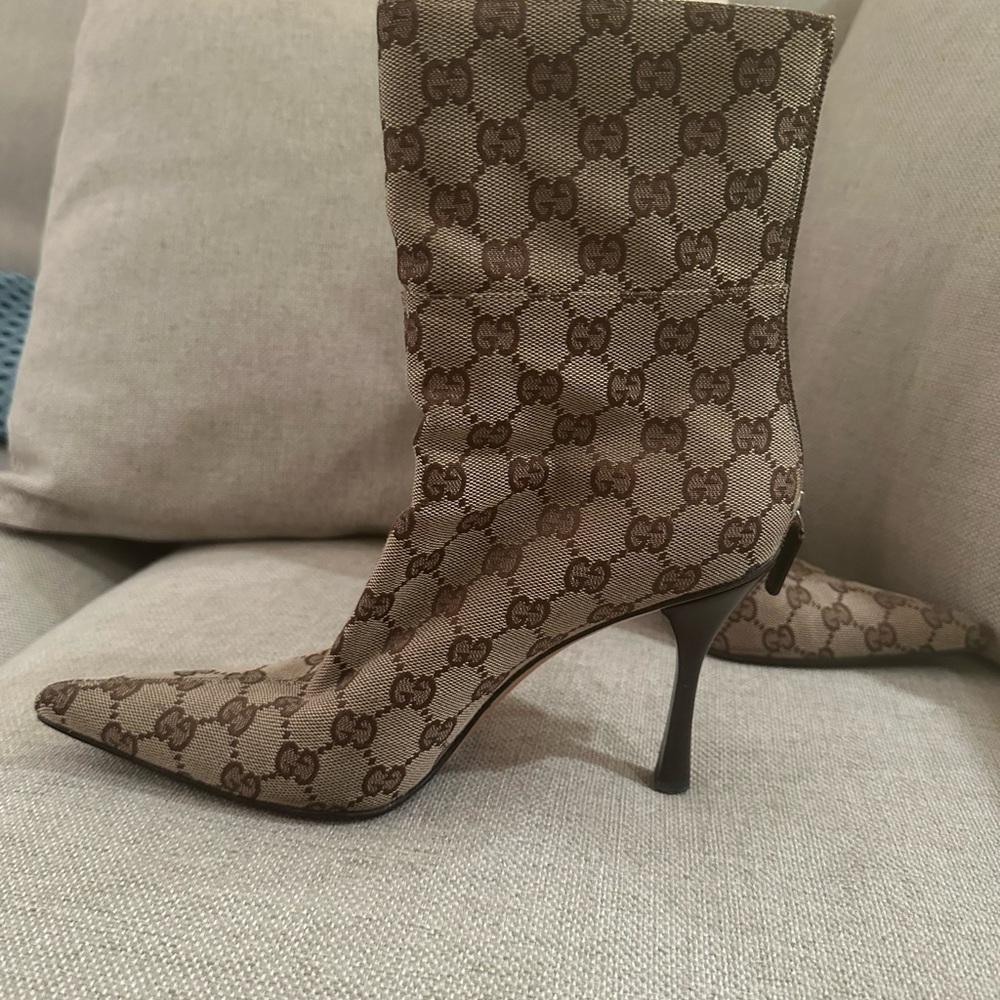 Gucci Women's Brown Patterned Boots